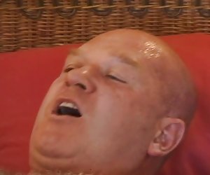 Slutty milf Azji mimi brzydki stary łysy facet pieprzy