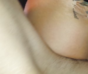 TT dostaje jej ass pounded